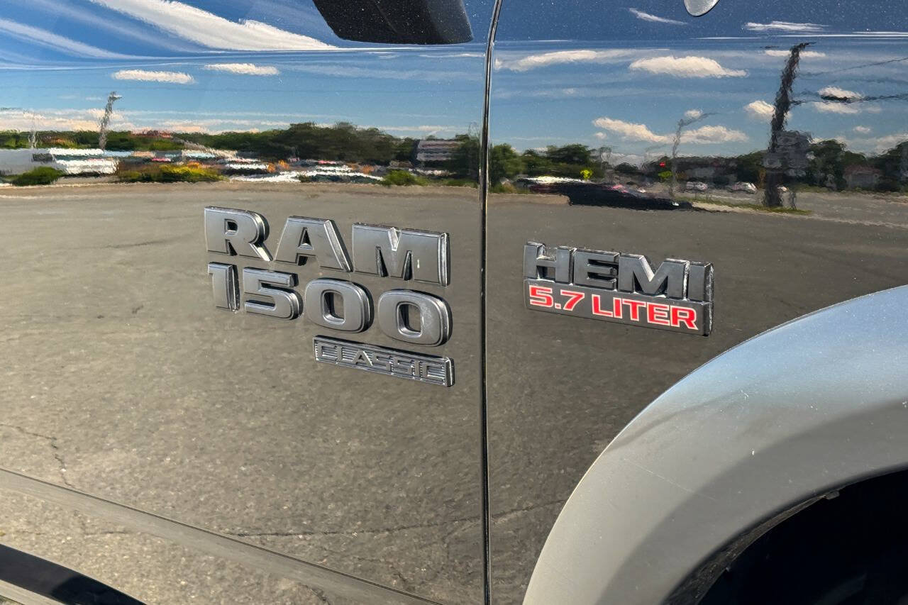 Used 2022 RAM 1500 Classic Warlock AWD/4WD image 11