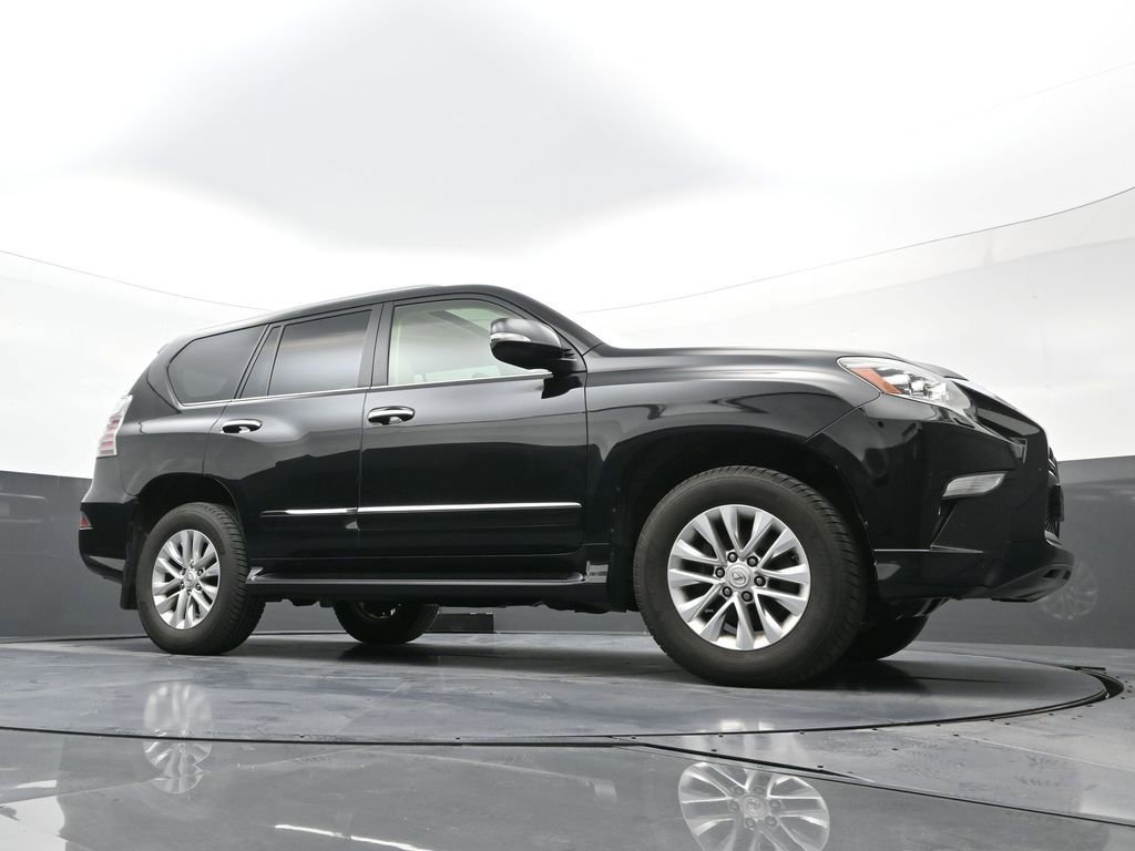 Used 2019 Lexus GX 460 Premium w/ Premium Package image 21