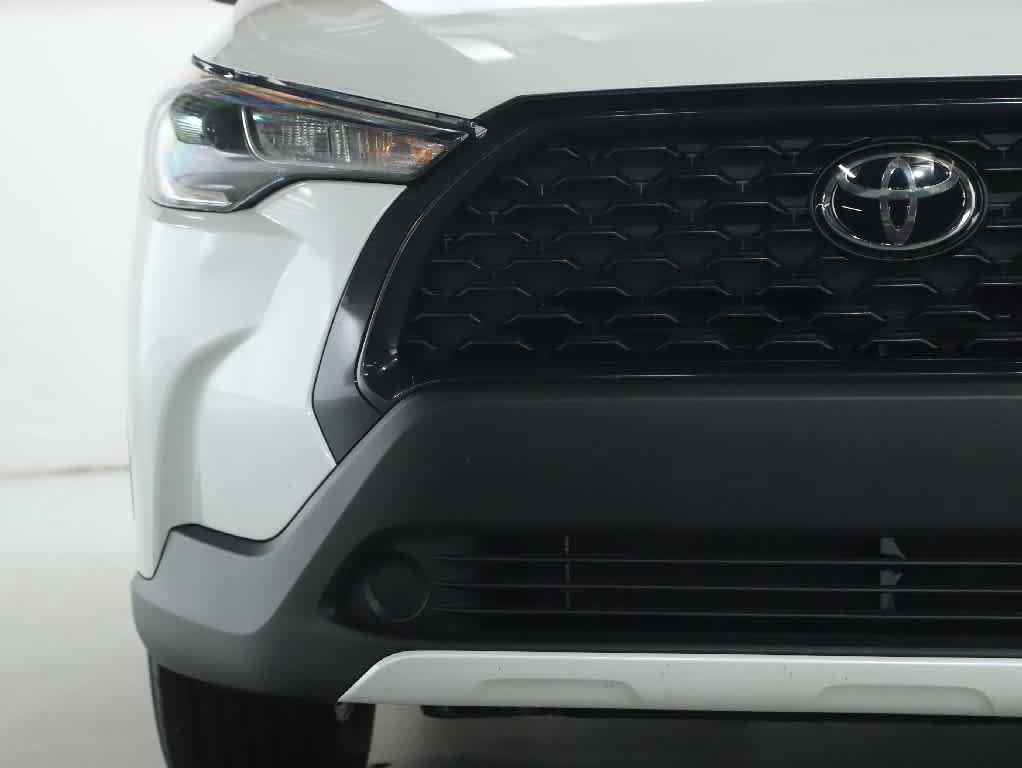 Certified 2024 Toyota Corolla Cross LE FWD image 6