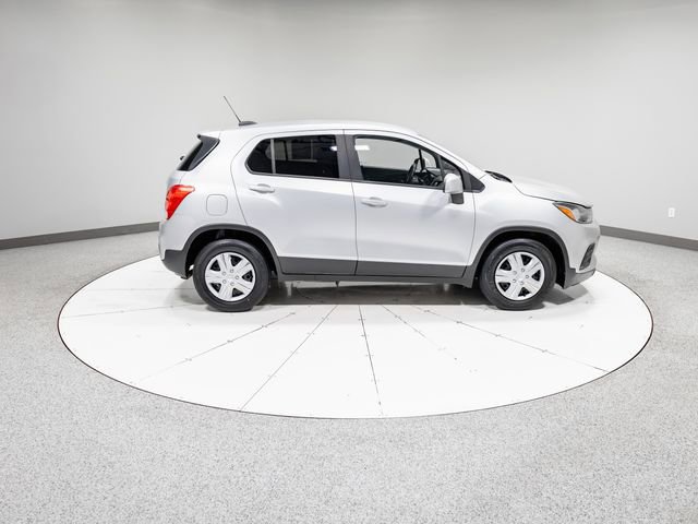 Used 2017 Chevrolet Trax LS w/ Fleet Convenience Package FWD image 29