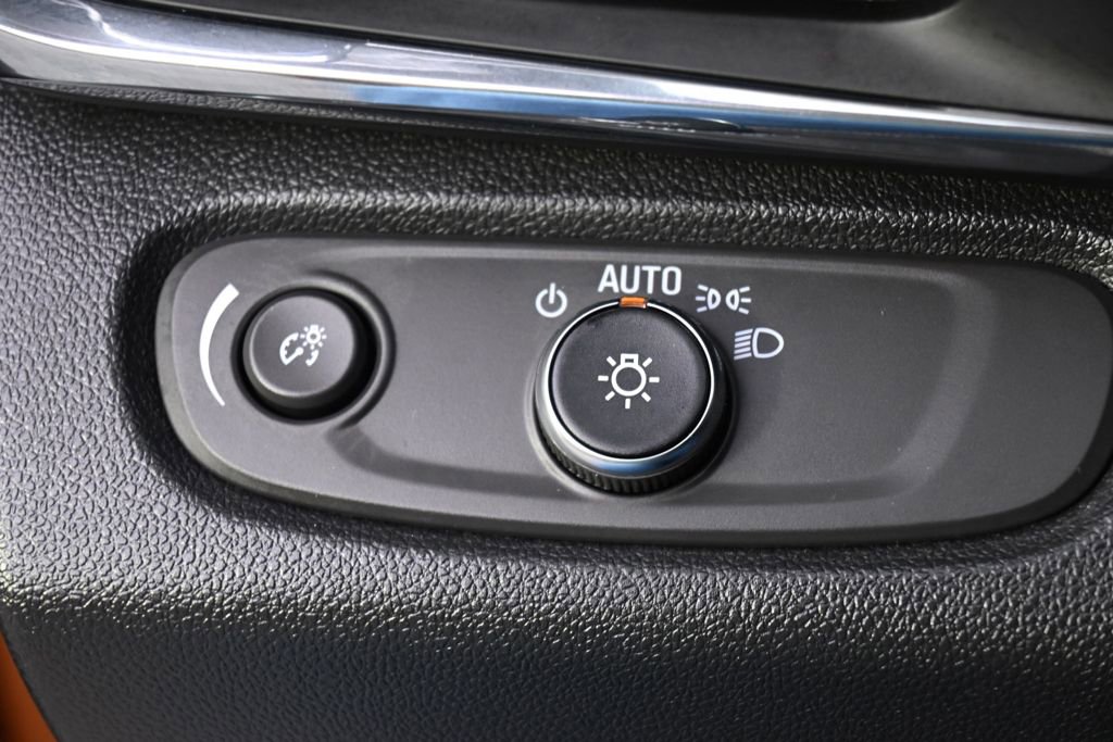 Used 2025 Buick Envista Preferred w/ Convenience I Package FWD image 22