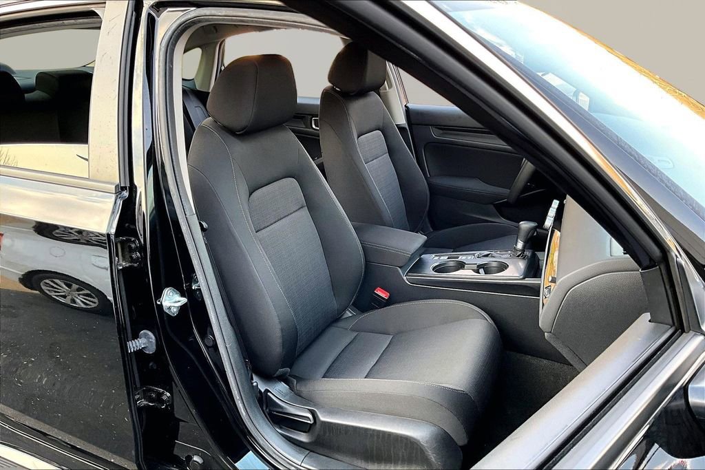 Used 2025 Honda Civic LX image 21