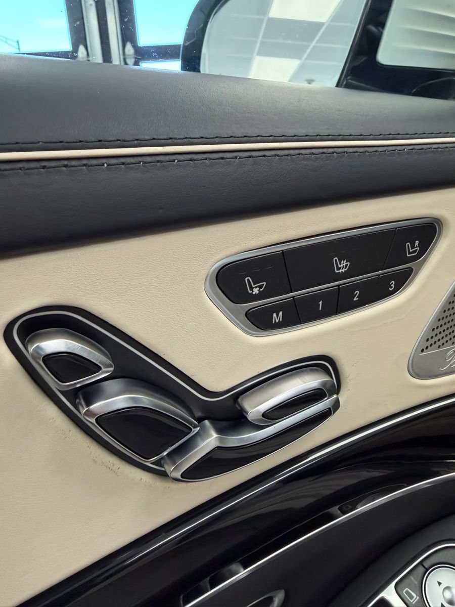 Used 2019 Mercedes-Benz S 560 Sedan image 24
