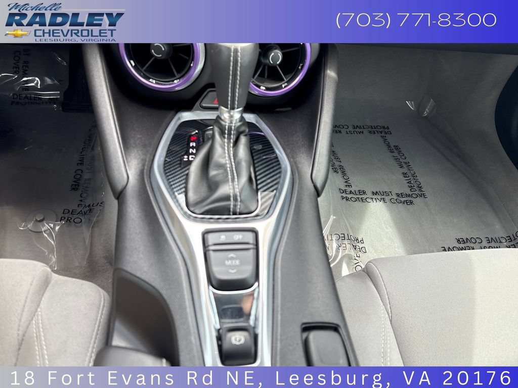 Used 2018 Chevrolet Camaro LT w/ Technology Package RWD image 20