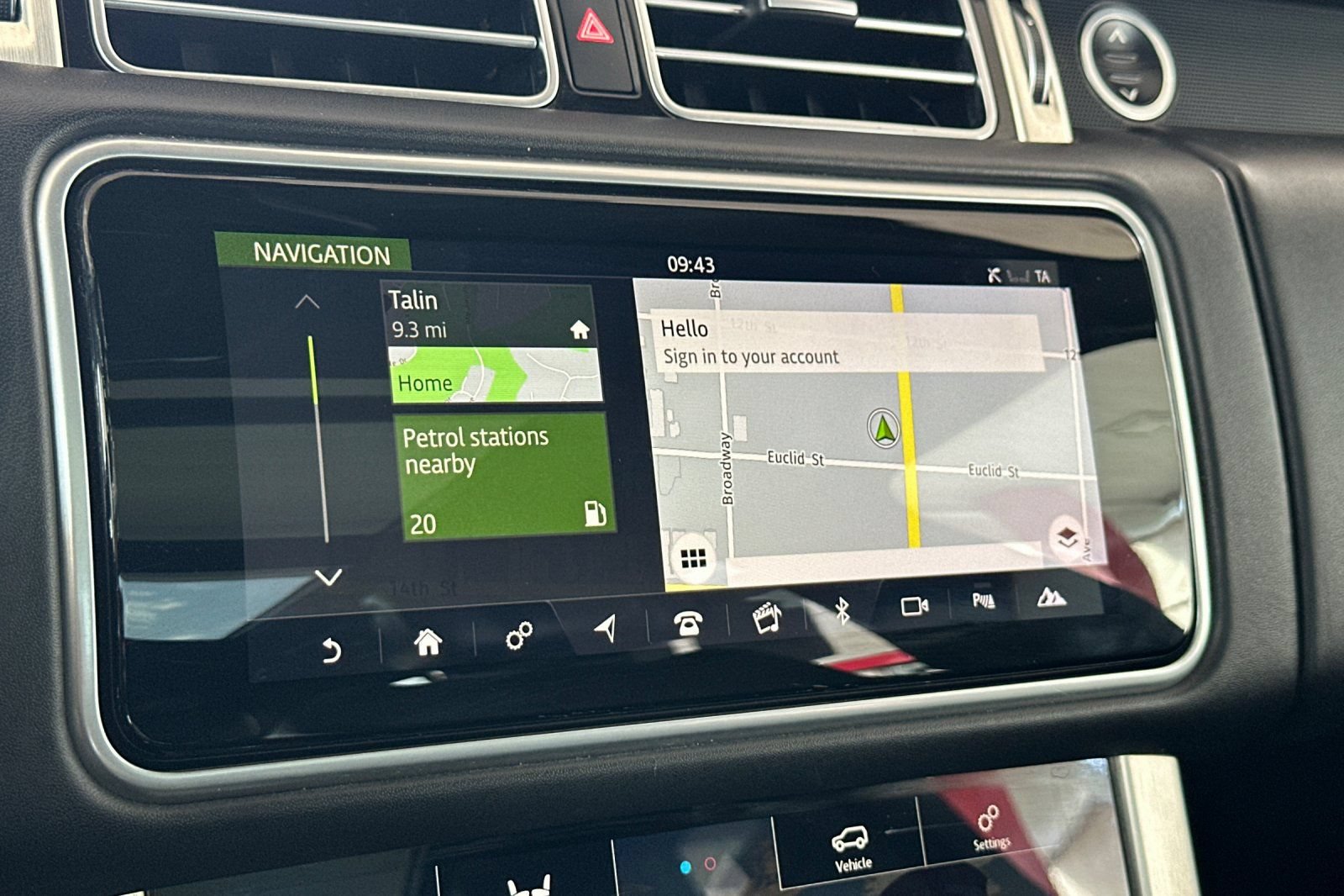 Used 2019 Land Rover Range Rover HSE AWD/4WD image 20