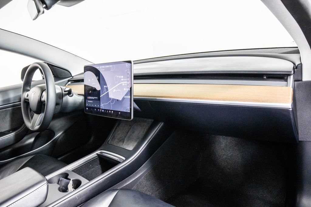 Used 2021 Tesla Model 3 Performance image 17