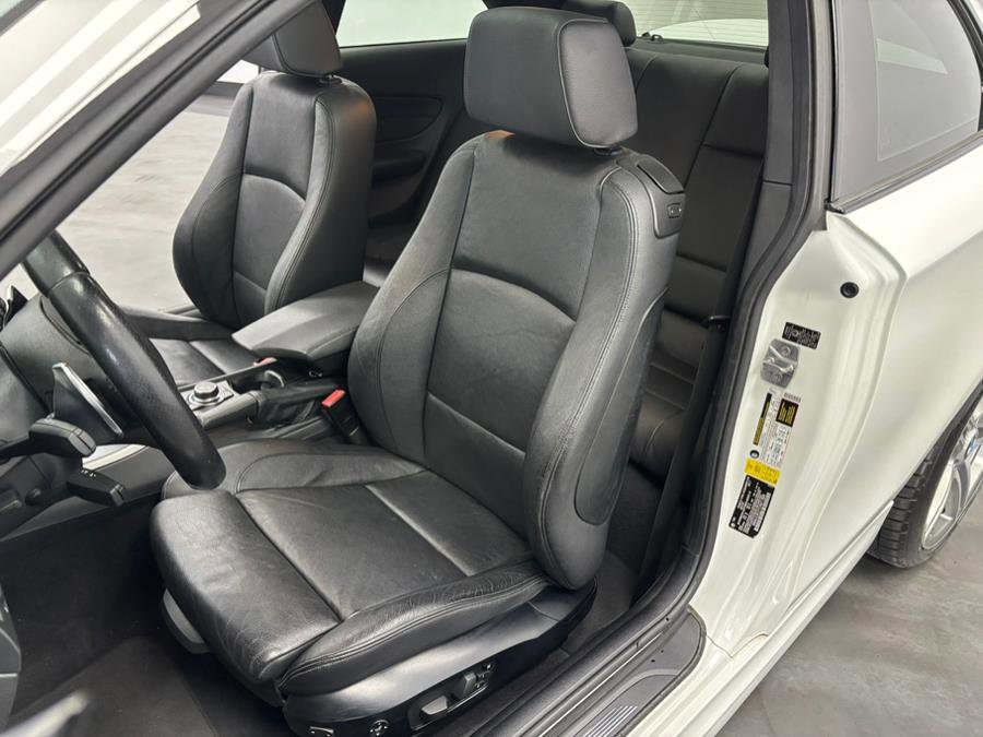 Used 2012 BMW 135i w/ M Sport Package w/ Premium Pkg image 33