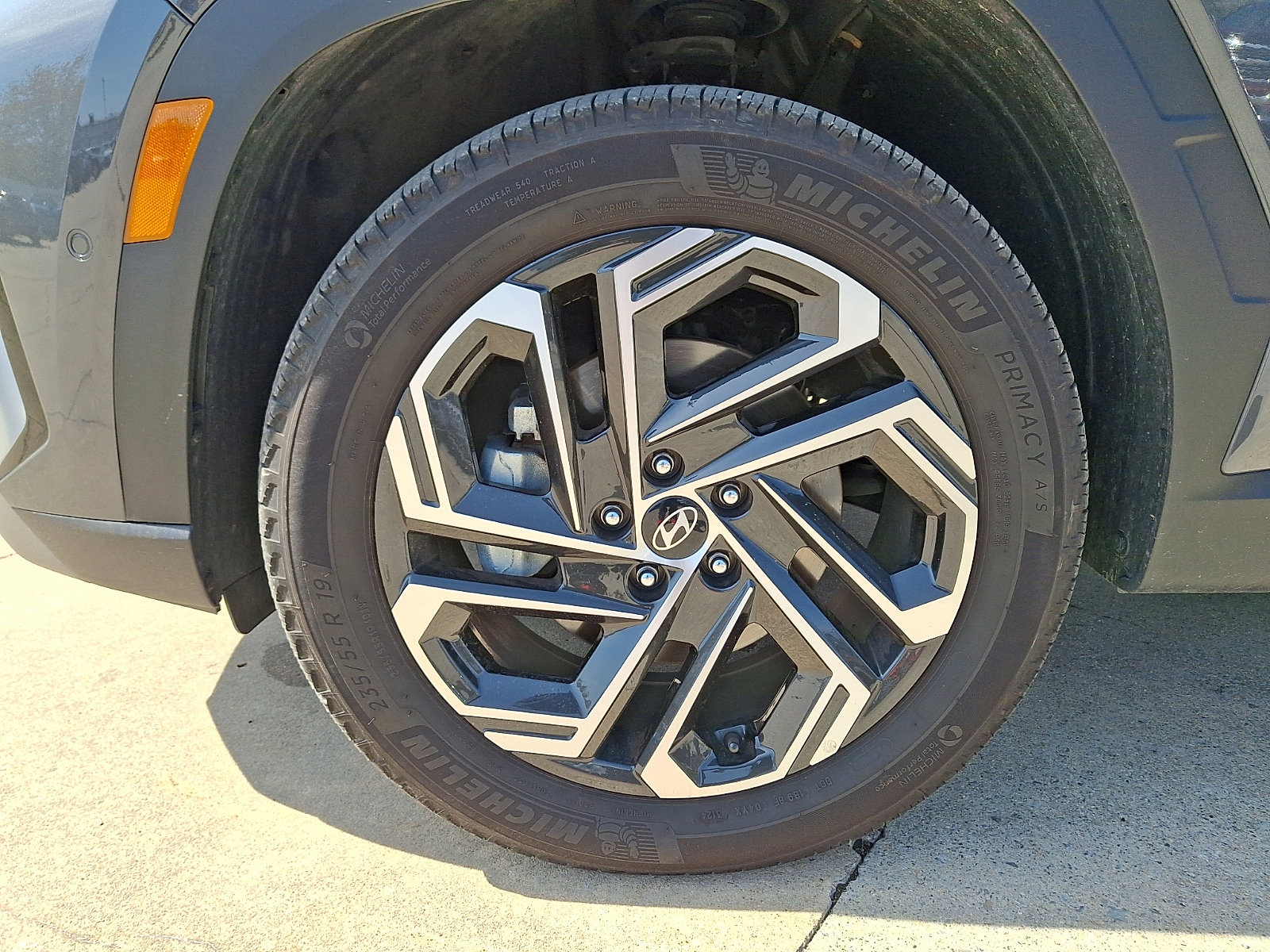 Certified 2025 Hyundai Tucson Limited image 28