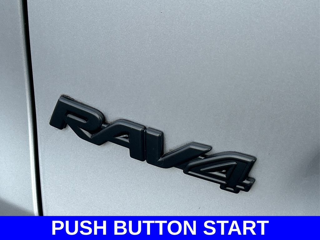 Used 2023 Toyota RAV4 XLE Premium image 12