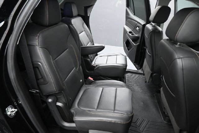 Used 2020 Chevrolet Traverse LT w/ LT Premium Package AWD/4WD image 16