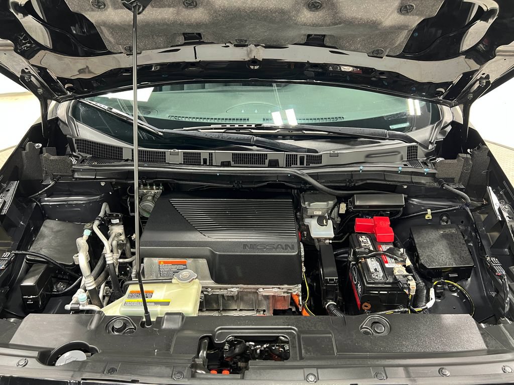 Used 2018 Nissan Leaf SL w/ SL Technology Package FWD image 28