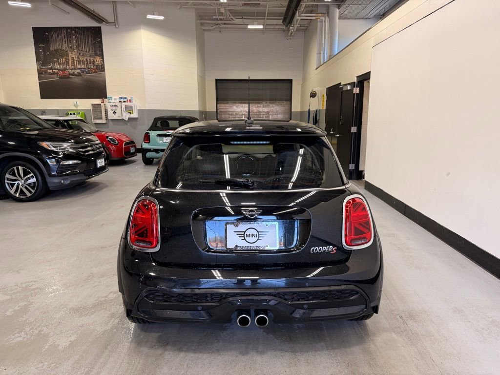 Used 2023 MINI Cooper S FWD image 4