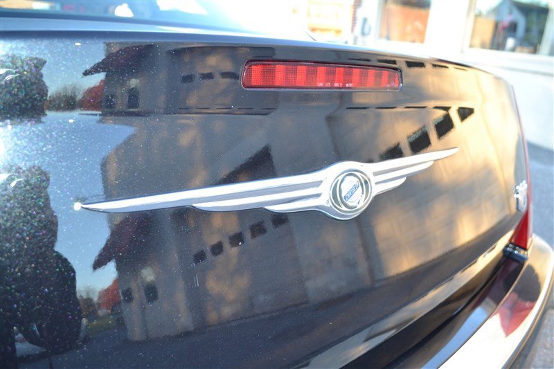 Used 2008 Chrysler 300 C image 40