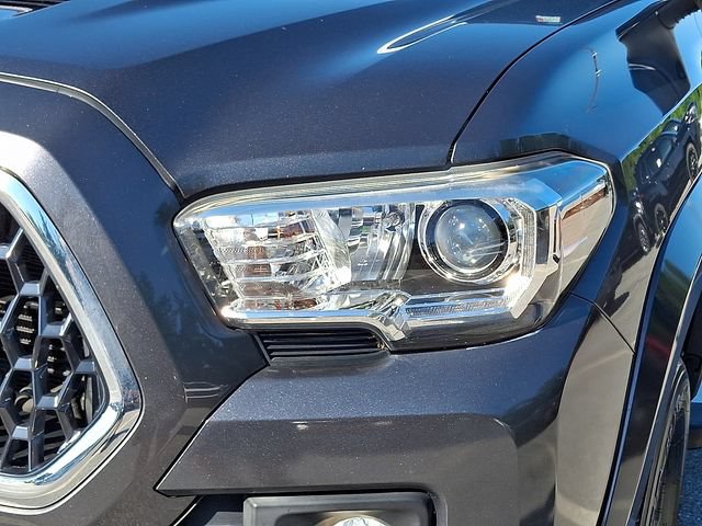 Certified 2019 Toyota Tacoma TRD Sport w/ Technology Package AWD/4WD image 9
