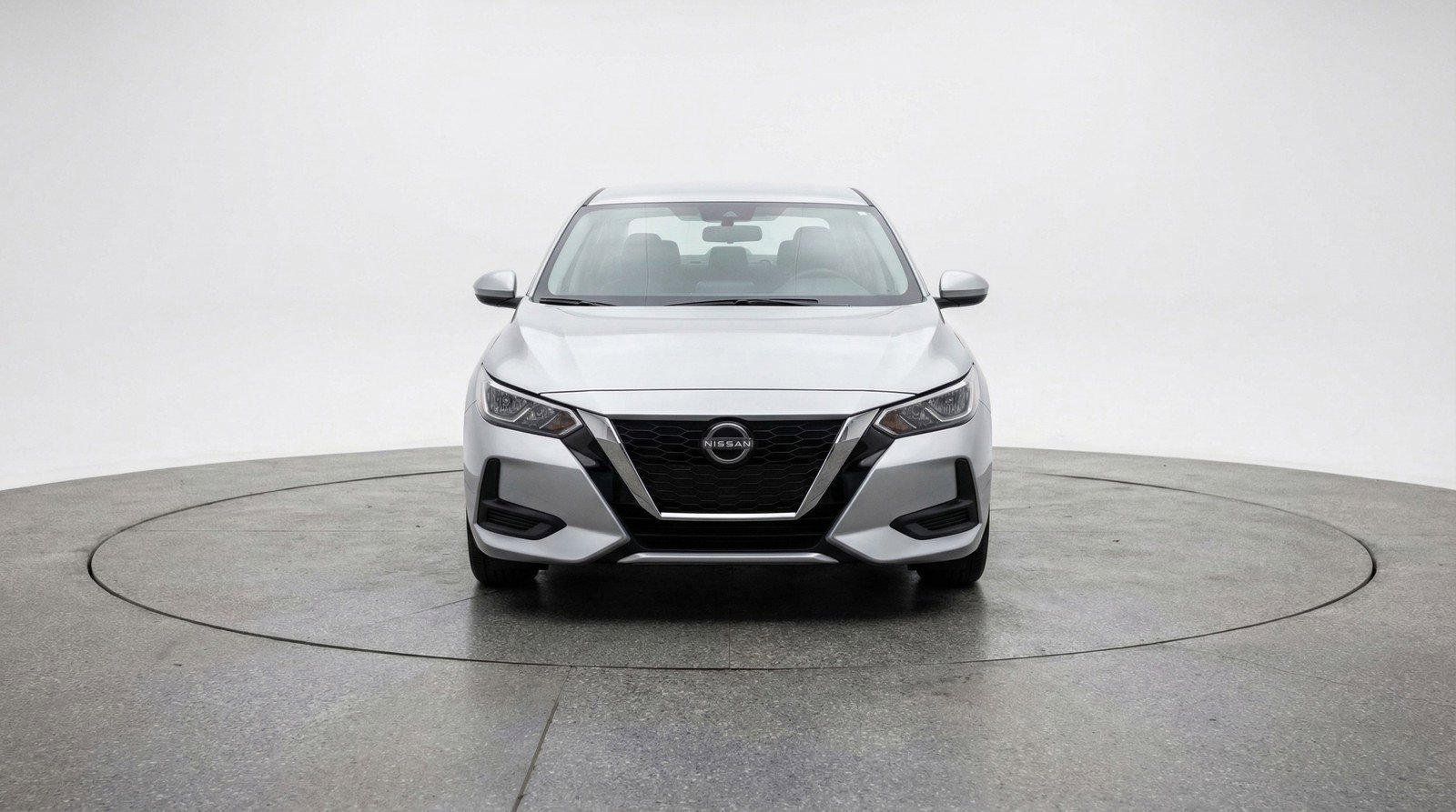 Used 2025 Nissan Sentra SV FWD image 2