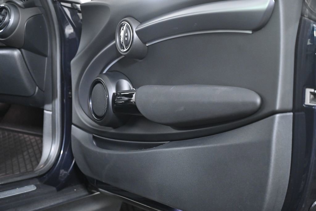 Used 2022 MINI Cooper S image 29