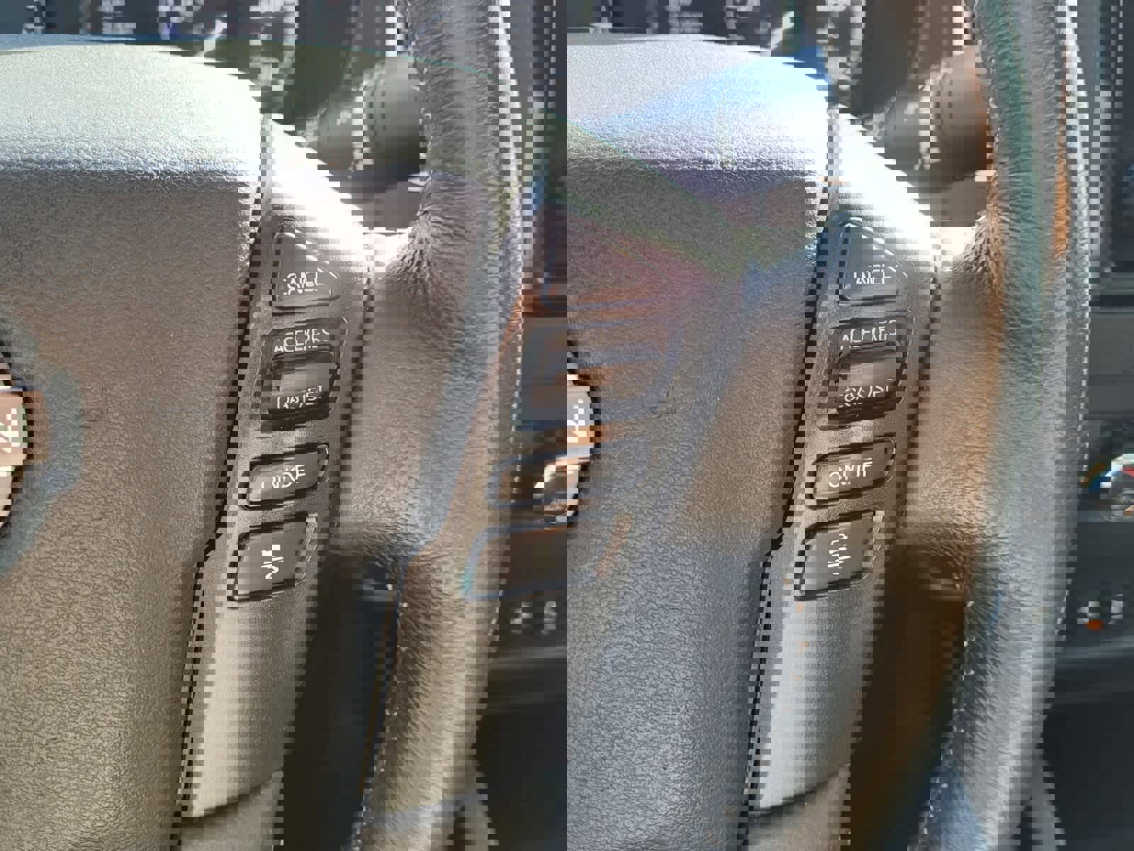 Used 2023 Nissan Frontier SV w/ SV Convenience Package image 13