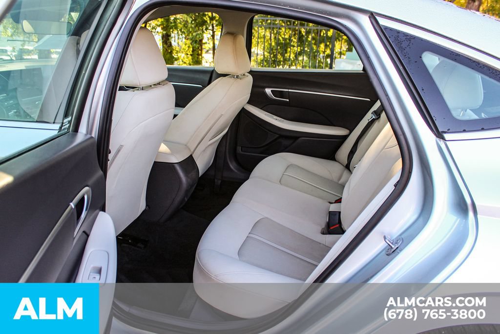 Used 2025 Hyundai Sonata SEL FWD image 17