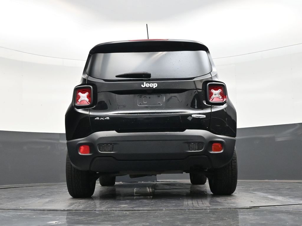 Used 2017 Jeep Renegade Latitude image 23