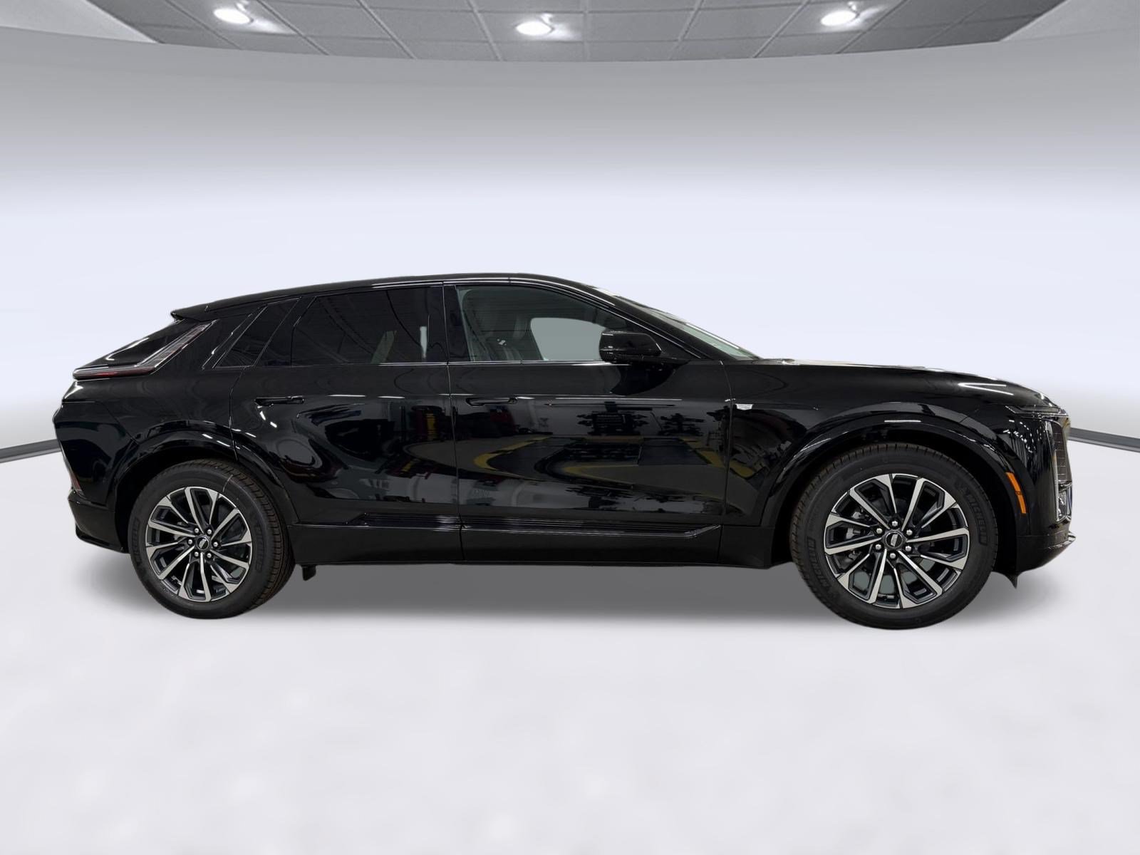 New 2026 Cadillac Lyriq Sport AWD/4WD image 7