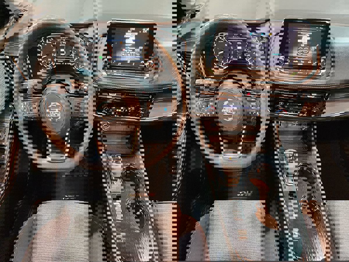 Used 2021 Nissan Rogue SV image 47