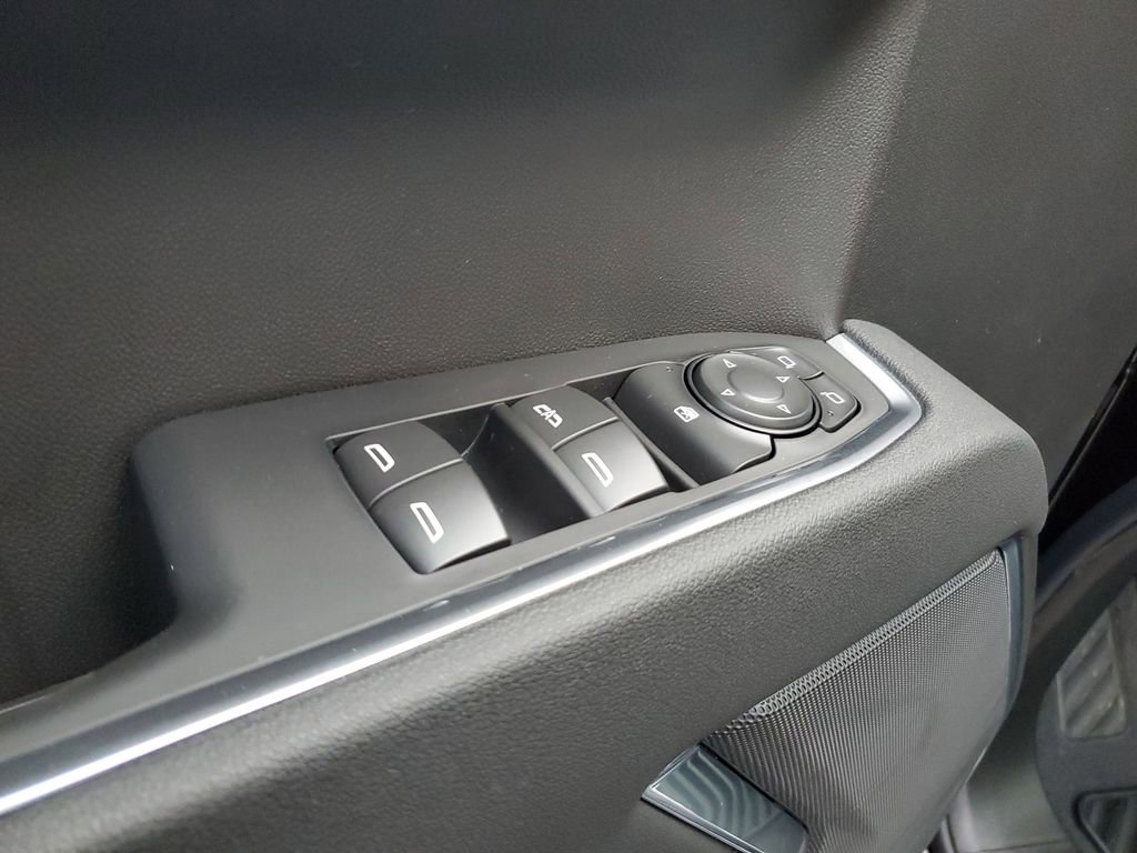 New 2026 Chevrolet Silverado 1500 LT image 9