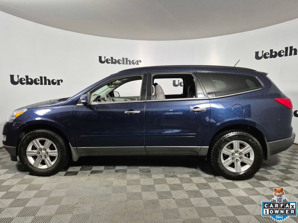 Used 2010 Chevrolet Traverse LT w/ Personal Connectivity Package FWD image 4