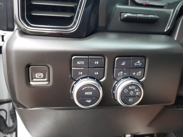 Used 2023 GMC Sierra 1500 AT4 w/ AT4 Premium Package image 30
