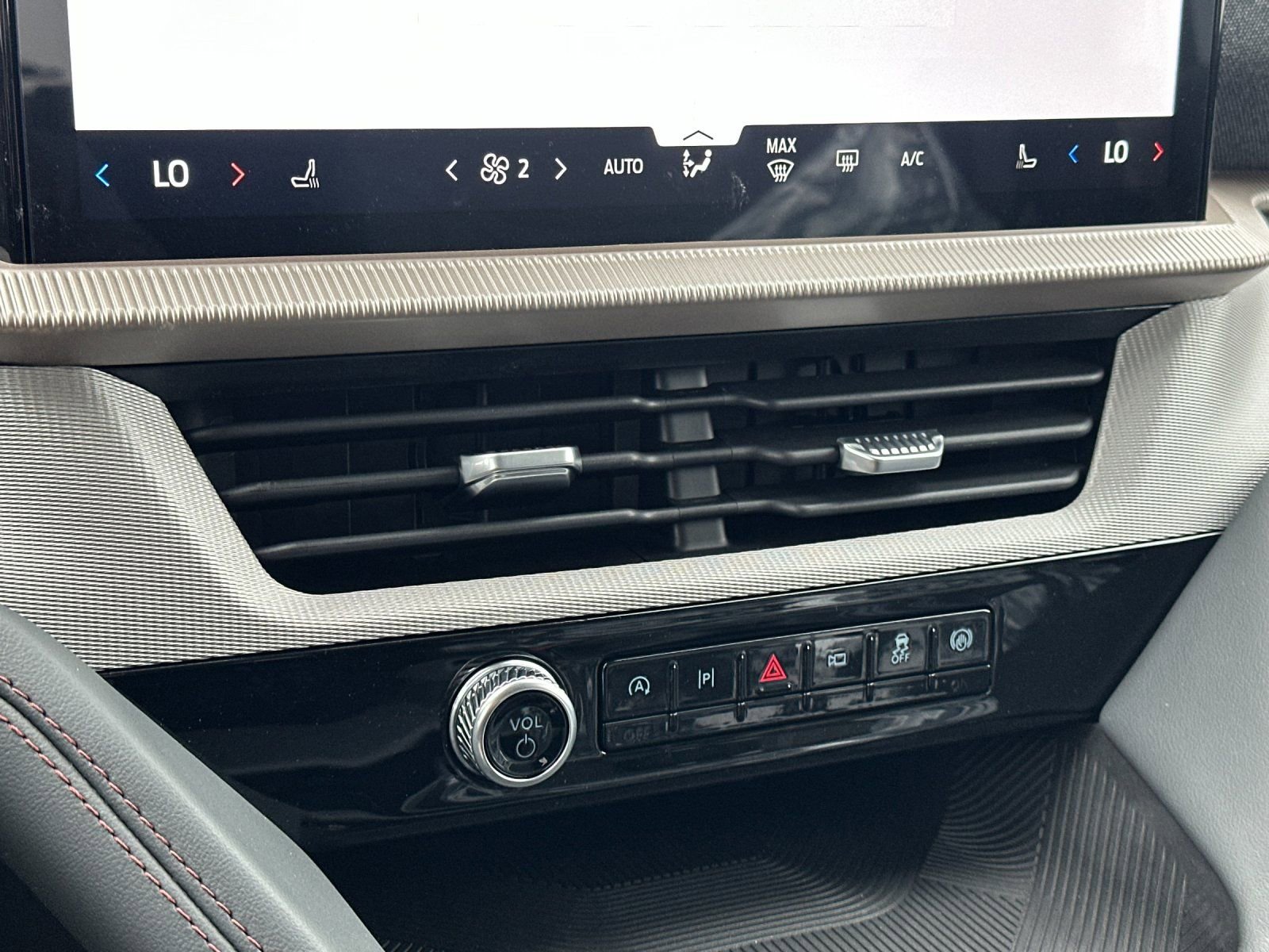 New 2026 Ford Explorer Active image 22