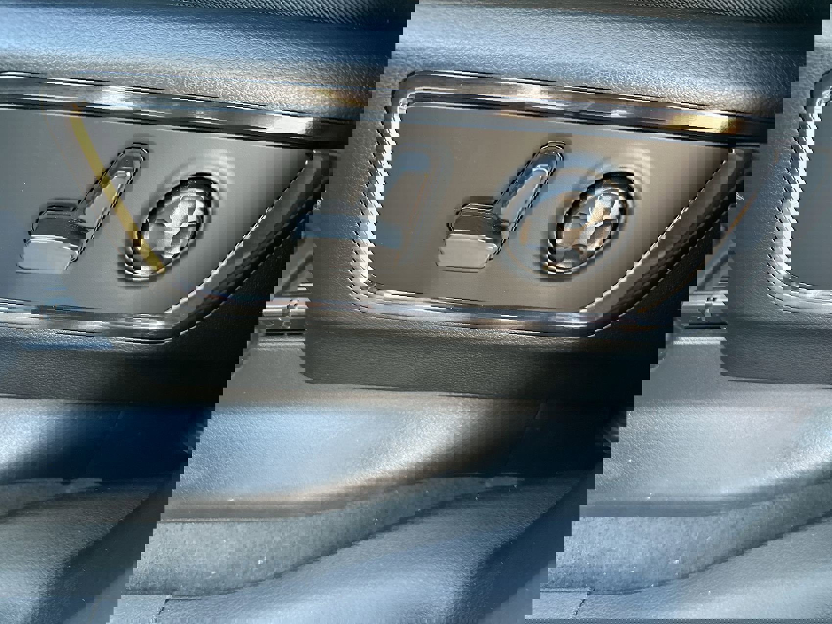 Used 2024 RAM 1500 Limited image 12