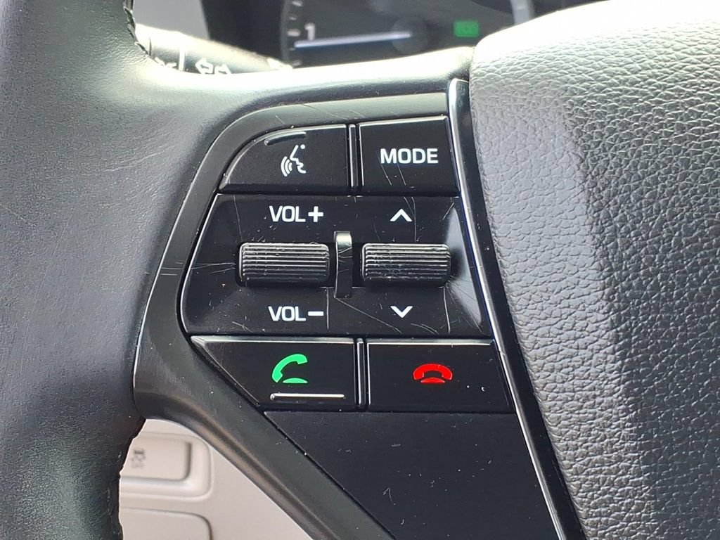 Used 2017 Hyundai Sonata Sport w/ Value Edition Package 02 FWD image 12