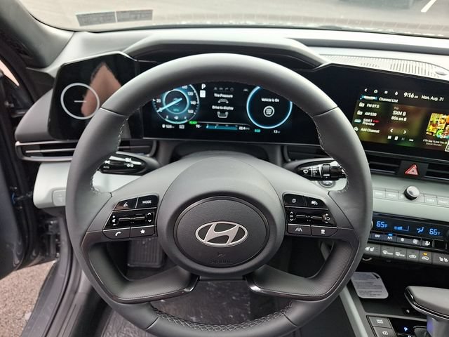 New 2026 Hyundai Elantra Limited FWD image 17