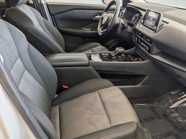 Used 2024 Nissan Rogue SV image 20
