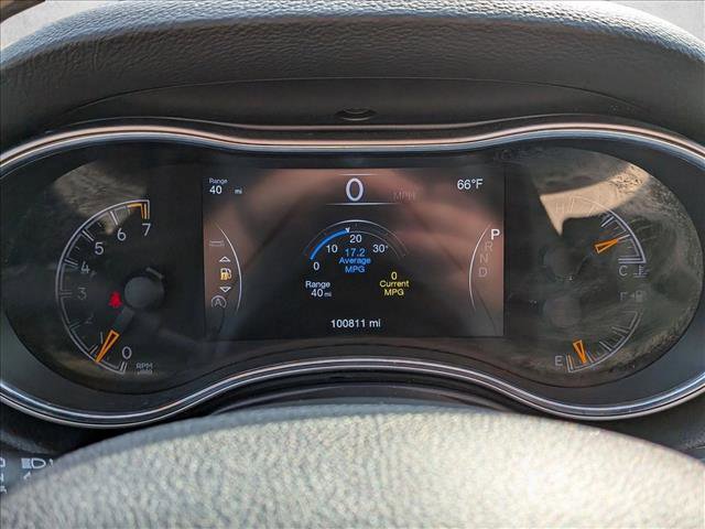 Used 2018 Jeep Grand Cherokee Laredo image 11