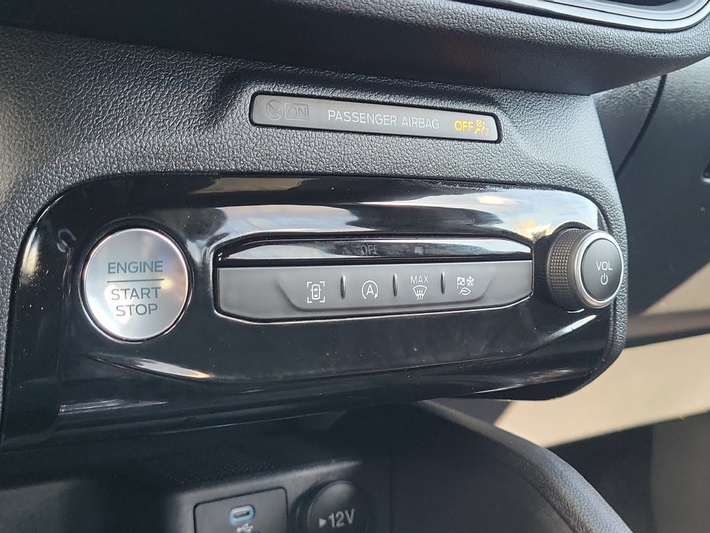 Used 2023 Ford Escape ST-Line w/ Tech Pack #1 AWD/4WD image 17