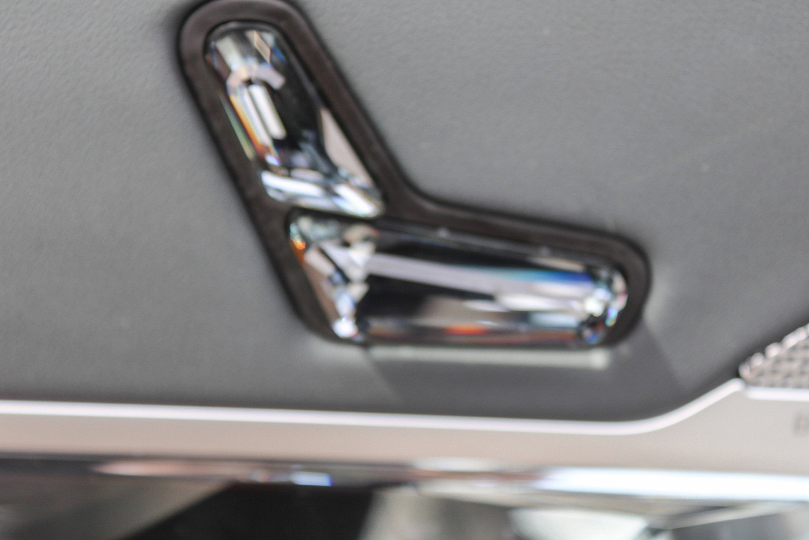 Used 2023 BMW 760i xDrive image 21