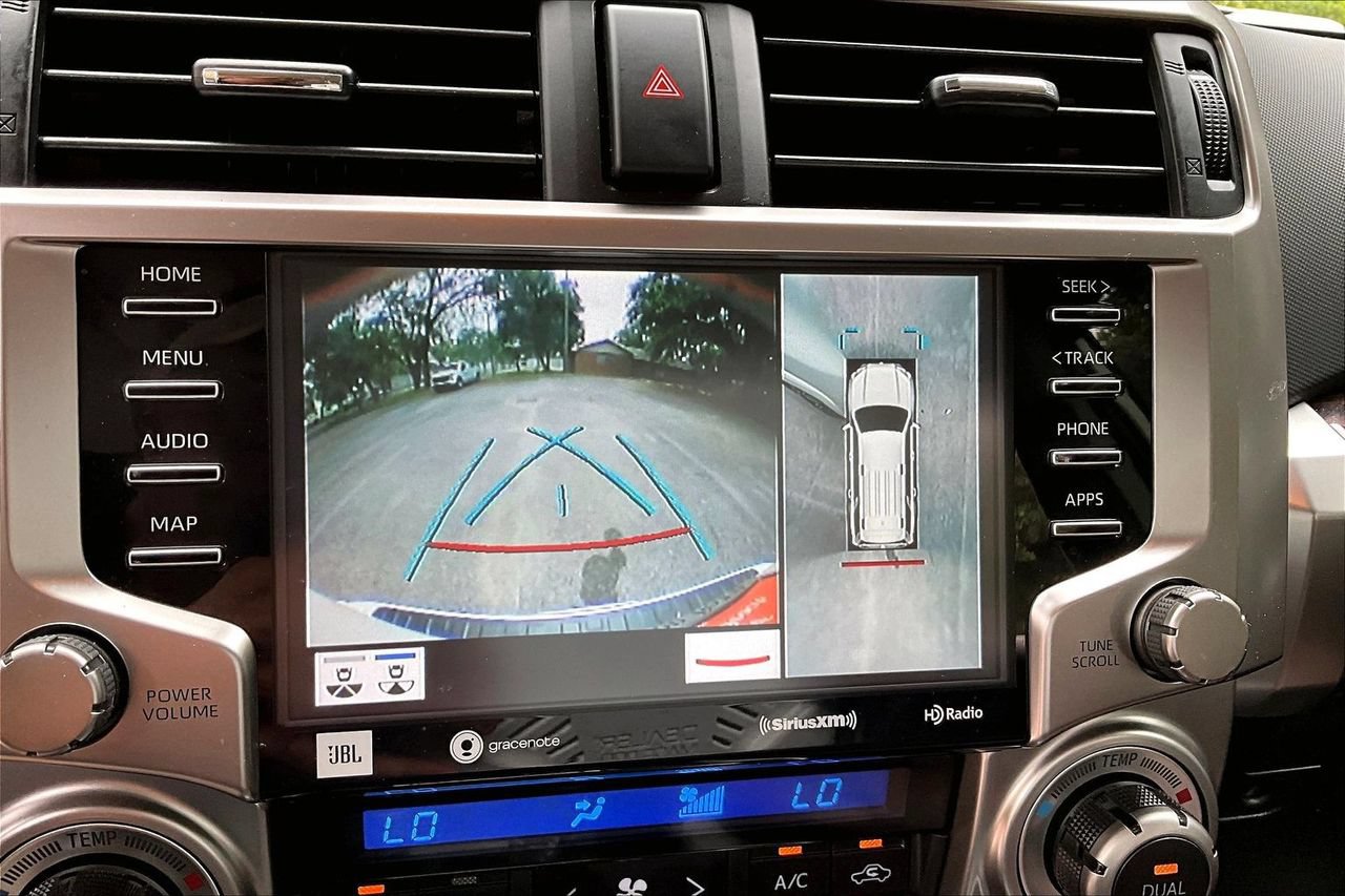 Used 2022 Toyota 4Runner Limited AWD/4WD image 13