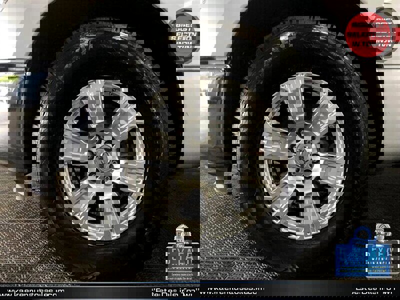 Used 2018 Nissan Titan SV image 39