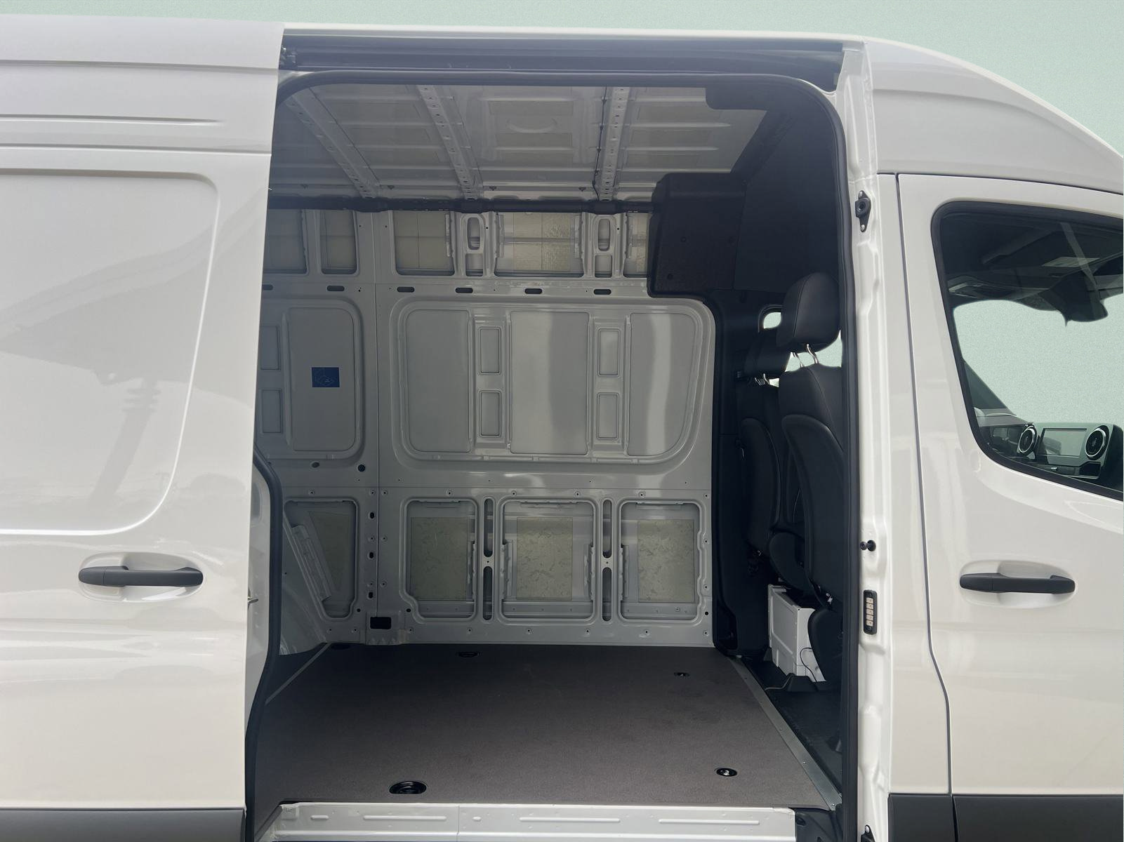 New 2025 Mercedes-Benz Sprinter 2500 image 12
