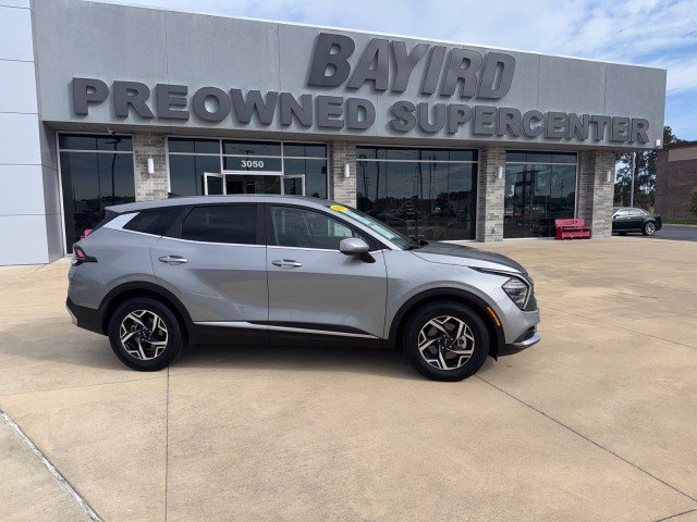 Used 2024 Kia Sportage LX image 1
