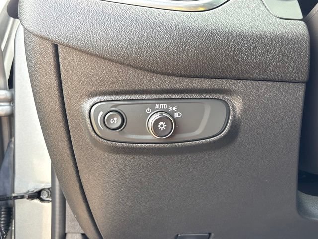 Used 2024 Chevrolet Equinox LS w/ LS Convenience Package FWD image 19