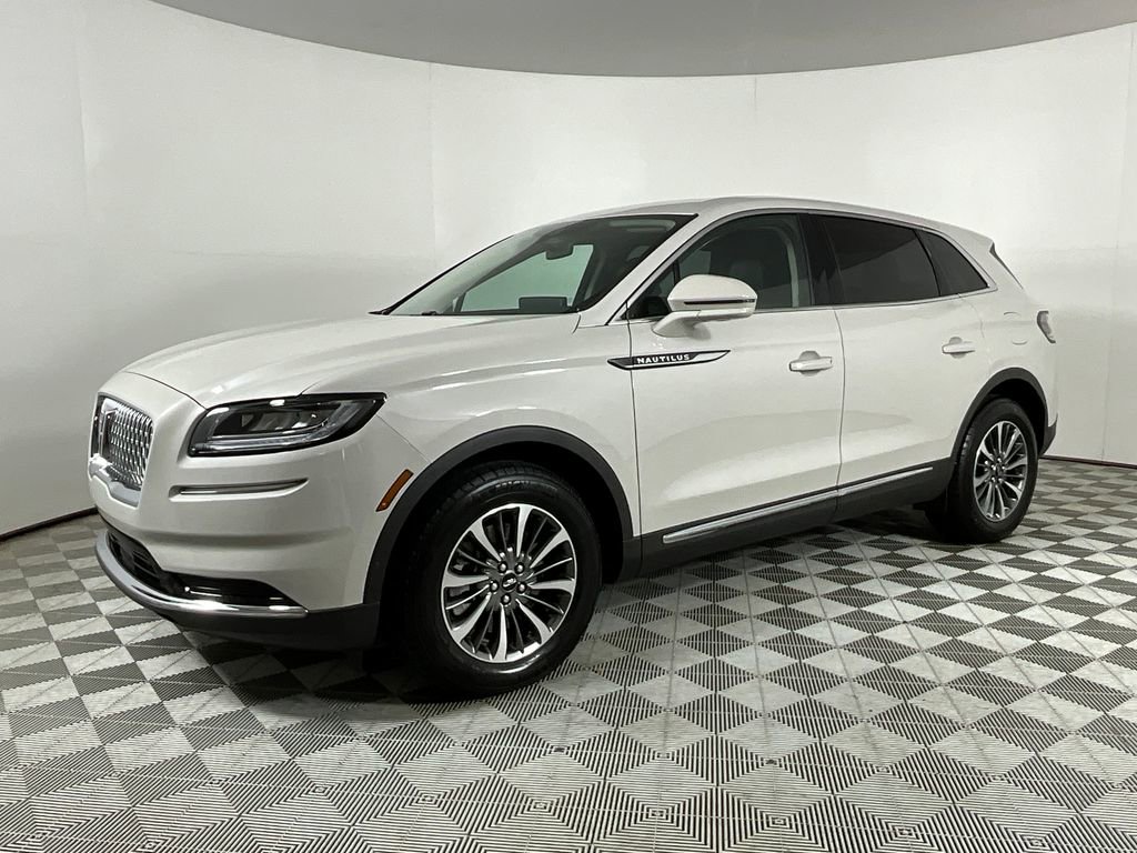 Used 2023 Lincoln Nautilus FWD image 1