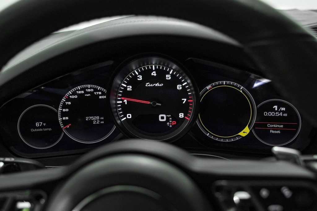 Used 2020 Porsche Cayenne Turbo image 18