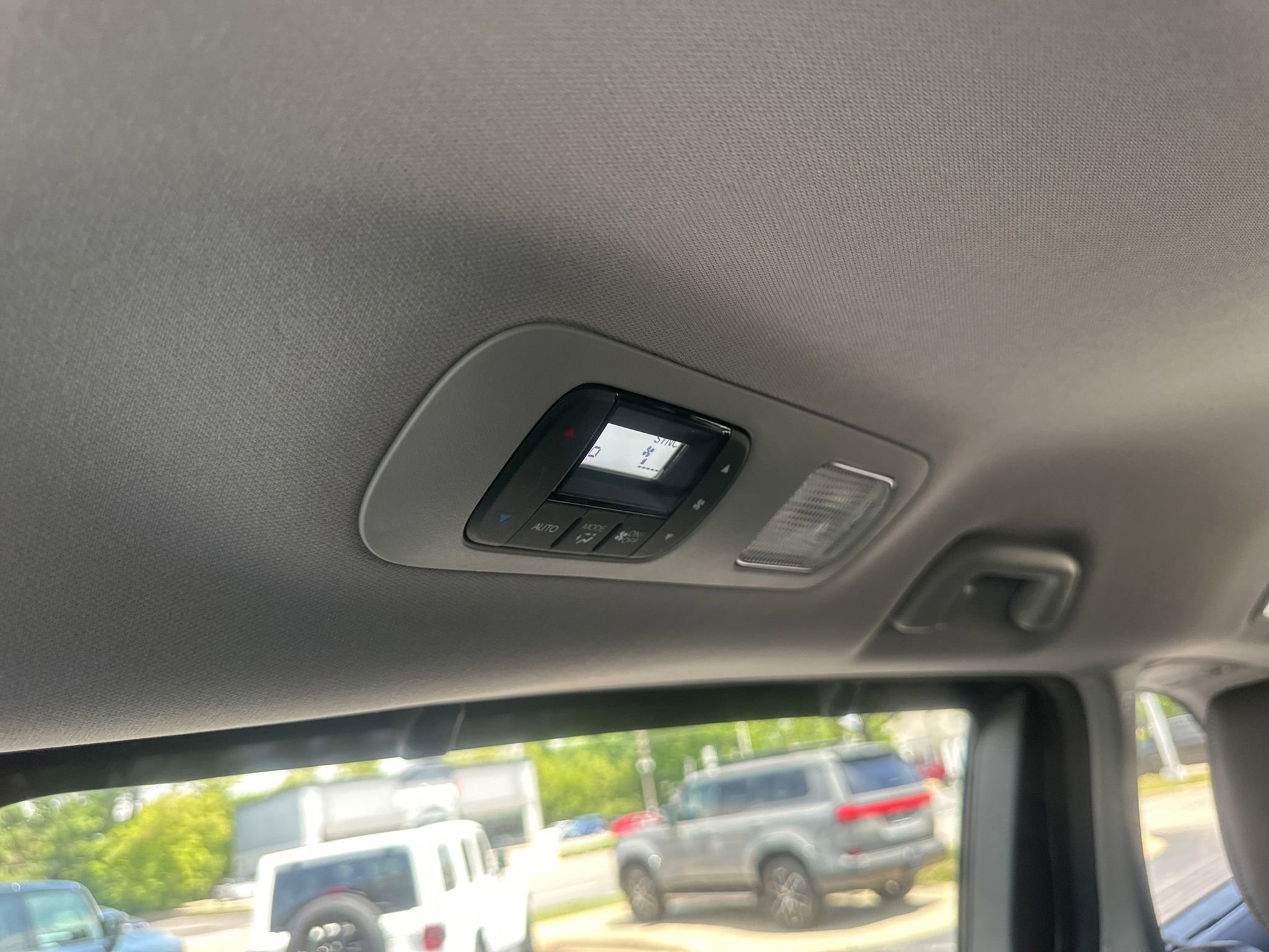 Used 2022 Honda Odyssey Touring image 38