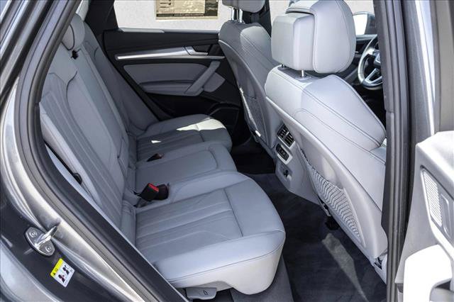 Used 2023 Audi Q5 2.0T Premium Plus w/ Premium Plus Package AWD/4WD image 23