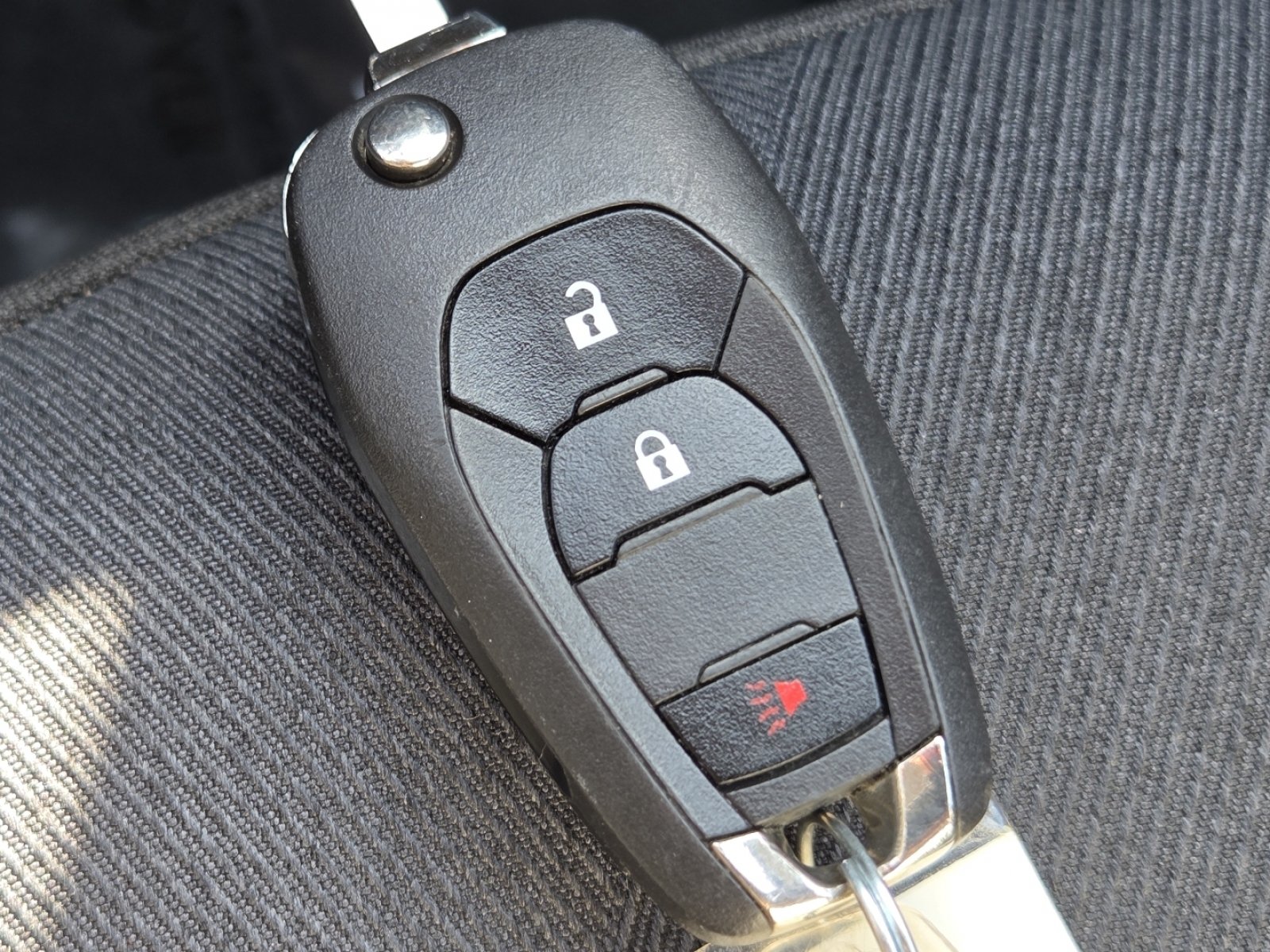 Used 2024 Chevrolet Trax LS FWD image 31