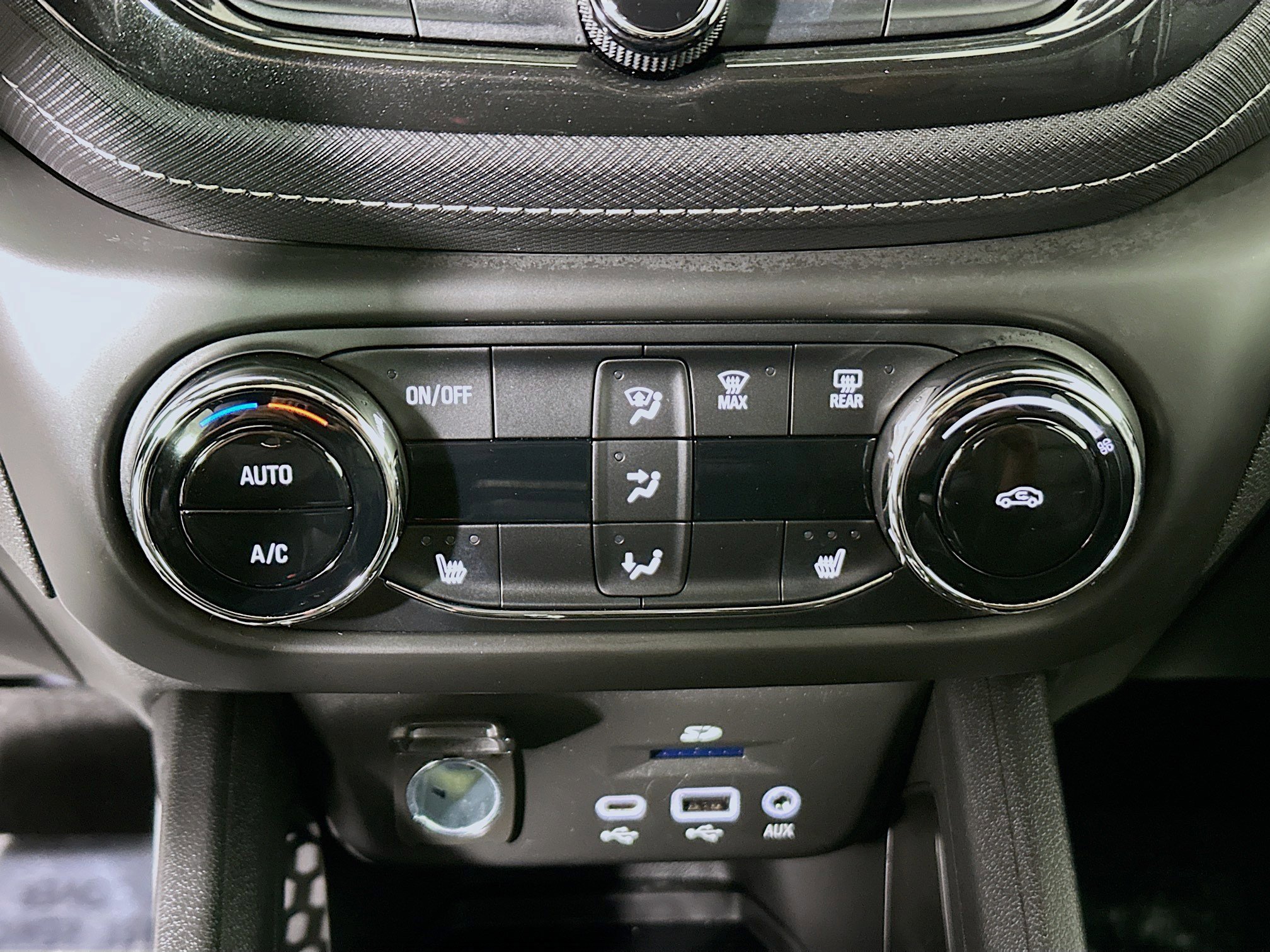 Used 2023 Chevrolet TrailBlazer ACTIV w/ Sun and Liftgate Package image 23