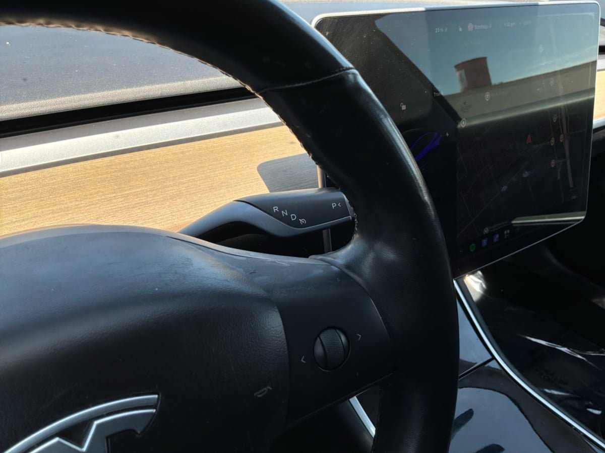 Used 2018 Tesla Model 3 Long Range RWD image 15