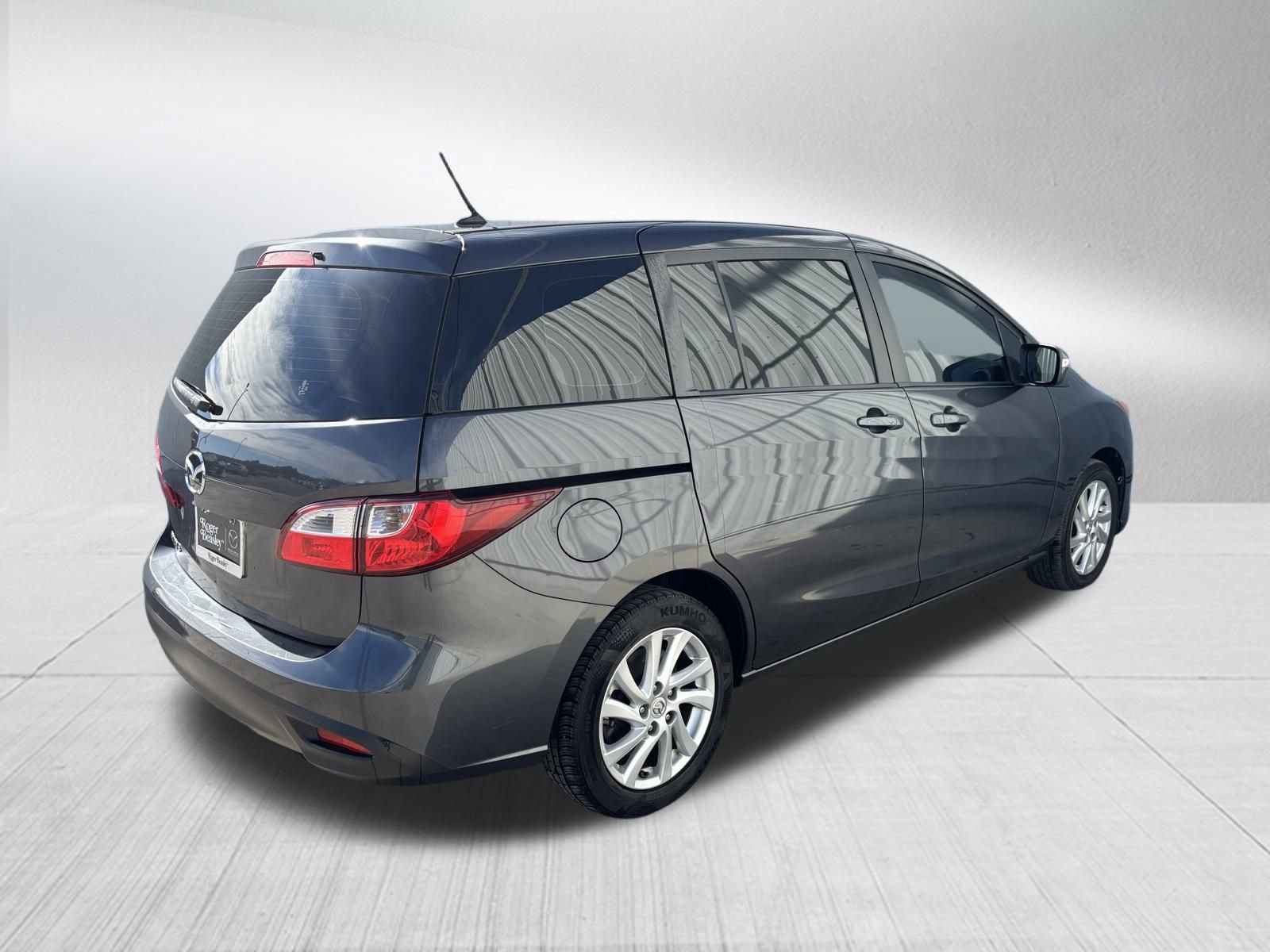 Used 2015 MAZDA MAZDA5 Sport image 6