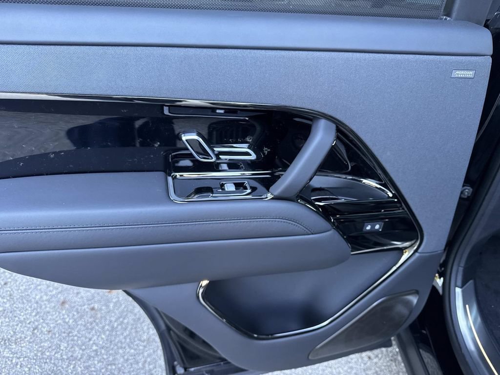 New 2026 Land Rover Range Rover Sport SV AWD/4WD image 13